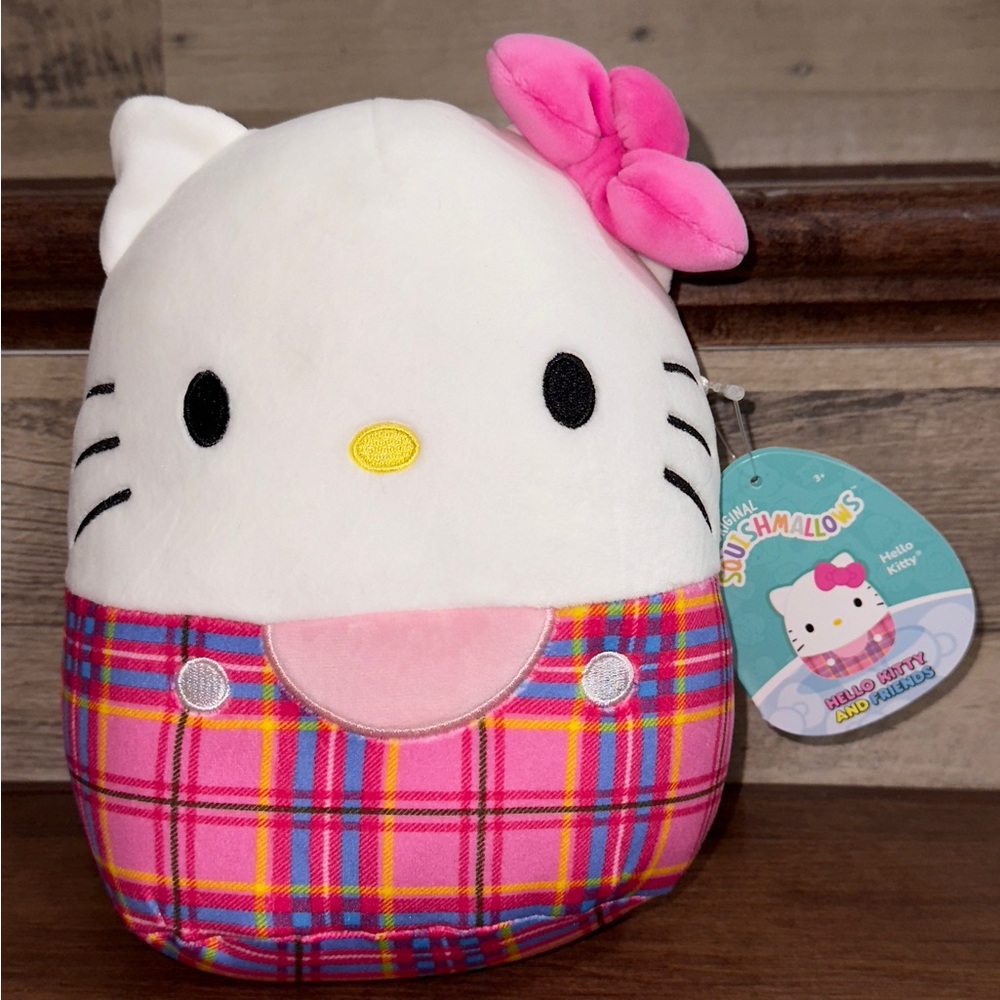 Squishmallows Sanrio Plaid 8" Plush Hello Kitty - NEW
